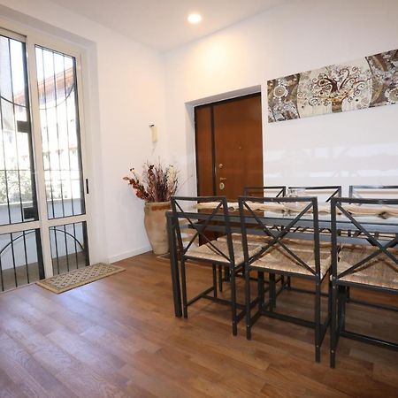 Unique Luxury Apartment And Rooms Rome Bagian luar foto