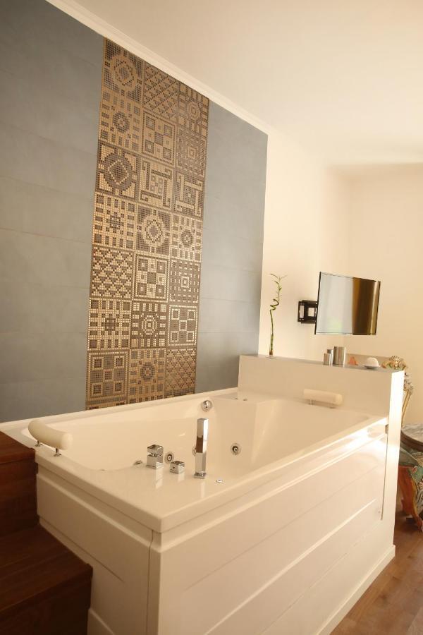 Unique Luxury Apartment And Rooms Rome Bagian luar foto