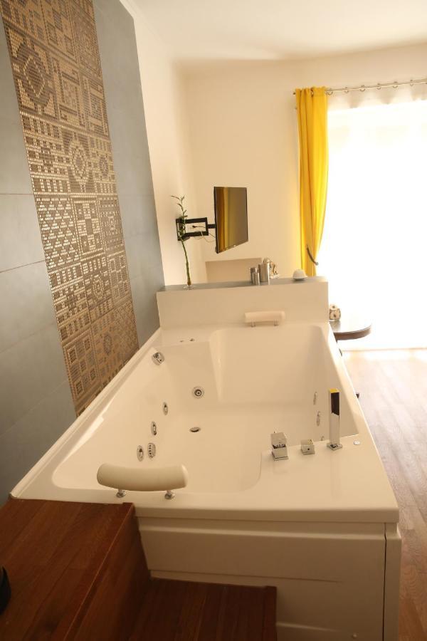 Unique Luxury Apartment And Rooms Rome Bagian luar foto