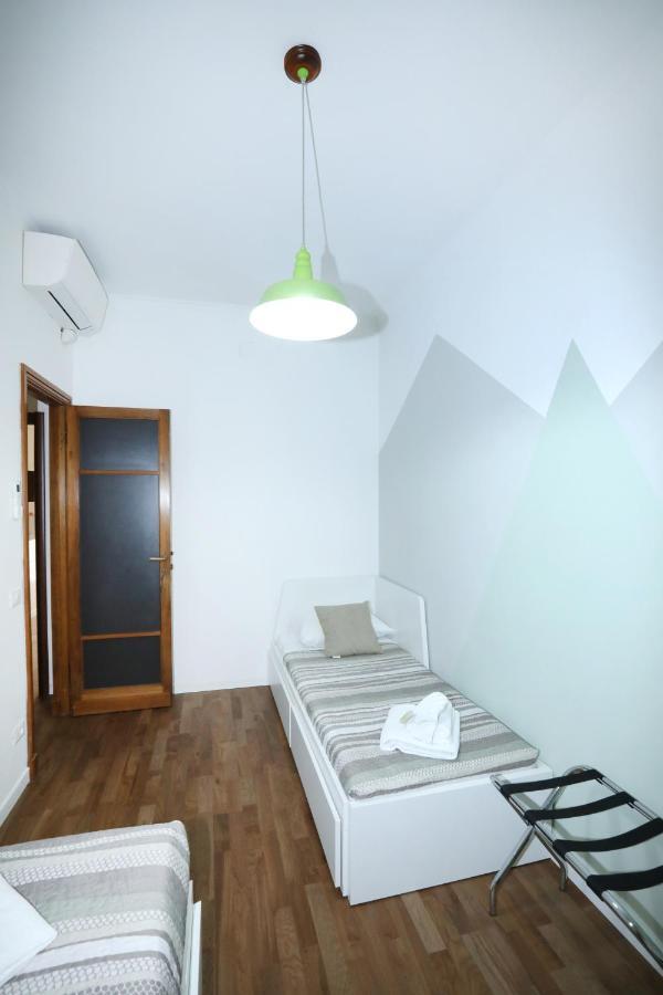 Unique Luxury Apartment And Rooms Rome Bagian luar foto